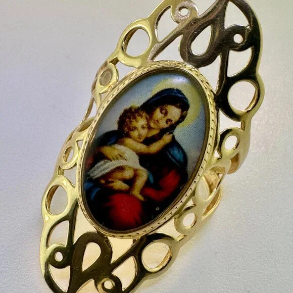 Vintage 14K Yellow Gold Madonna and Child Ring Size 8.5-5.61g - Picture 11 of 12